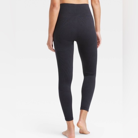 Women's High-Rise Ribbed Seamless 7/8
Leggings - JoyLab™ Black XL - Picture 2 of 3